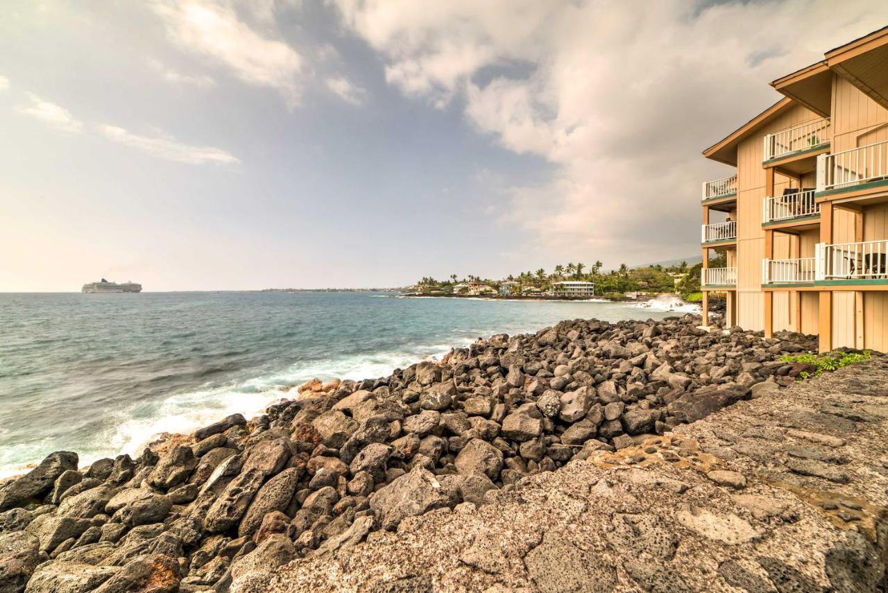 Oceanfront Kailua-Kona Townhome With Pool And Views! エクステリア 写真